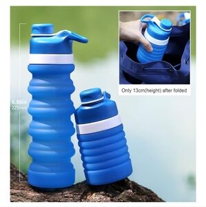 NWT Blue Collapsible Water Bottle